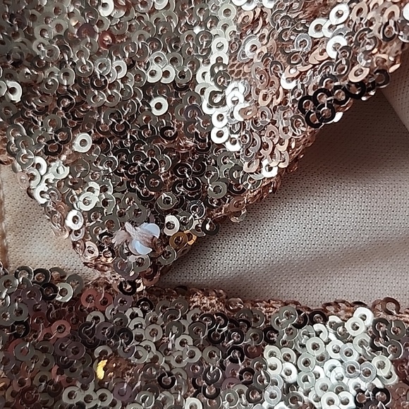 Allison Joy Sequin Top - Picture 5 of 10